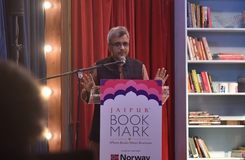 A.R. Venkatachalapathy delivered the keynote address titled From Palmleaf to Pagemaker: A Biography of the Indian Book.